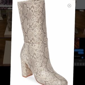 New With Box- beautiful Chinese laundry mid calf